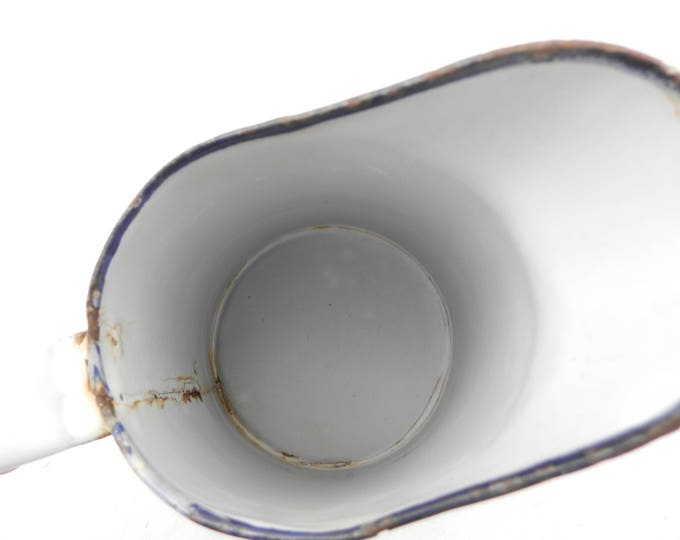 Small Antique French White Enamelware Pitcher, Chippy Enamel Jug / Vase, Cottage Farmhouse Kitchen, French Country Rustic Chic Retro Decor Small Antique French White Enamelware Pitcher, Chippy Enamel Jug / Vase, Cottage Farmhouse Kitchen, French Country Rustic Chic Retro Decor