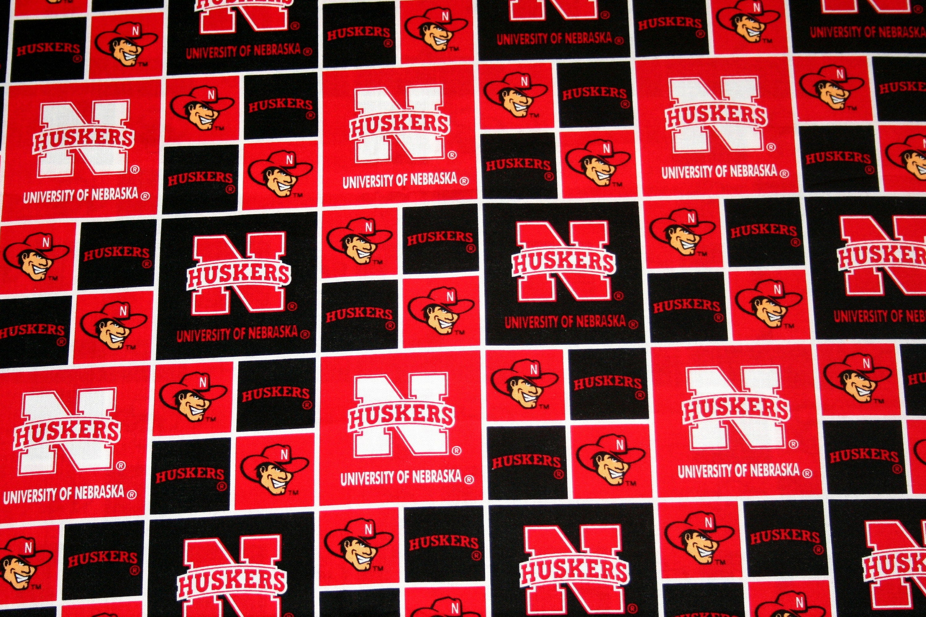 Univ of Nebraska Fabric Cornhuskers NCAA Fabrics 3/4 Yard