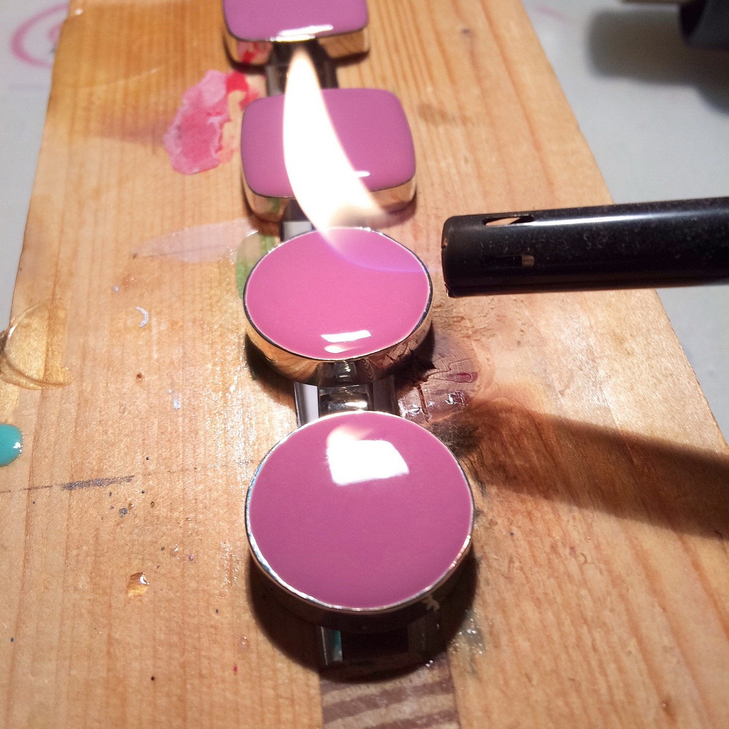 Heat makes resin smooth and shiny