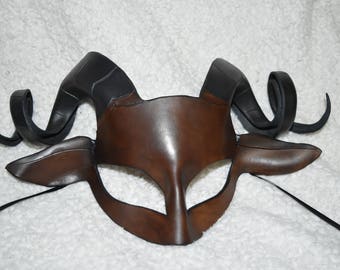 Pan or ram leather half face mask Dark brown with black horns