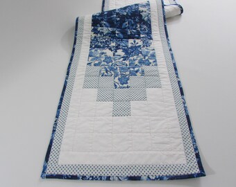 Liberty Patchwork Quilted Table Runner NCU0NTV1044