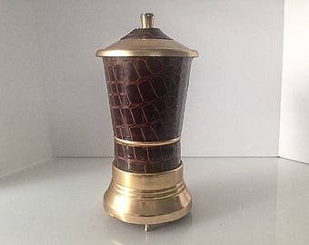 Pop-up Cigarette Holder w/Wind Up Music Player
