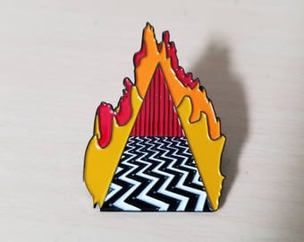 Twin Peaks Pin Dougie Jones Good Luck Charm featuring The Red Room & Mr Jackpots Hello