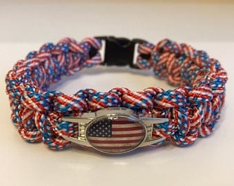 American Flag Paracord bracelet