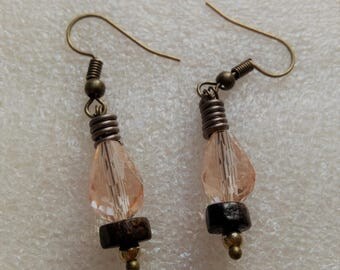 Teardrop faceted way lamp glass bead earrings
