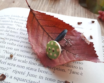GREEN POLKA DOT earrings