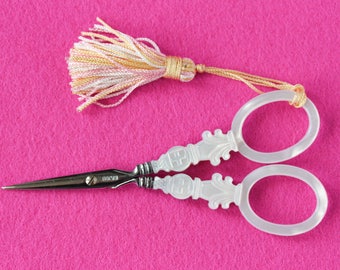 Embroidery Scissors / Sajou / Savoie Cross / sewing scissors / vintage style / French / sewing tools / ciseaux / schaar / tassle