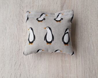 Penguins- catnip pillow cat toy, catnip hugger, catnip toy, catnip kicker, jouet chat, cat gift, jouet herbe aux chats
