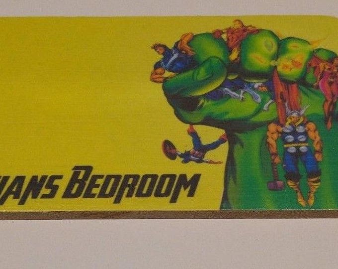 Wooden Personalised marvel hulk style Name Plaque Childs Bedroom