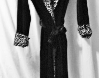 Long Length Robe, Kimono Wrap Style, Plush, Black, Leopard Collar Cuffs, Size Small, Amanda Stewart,Winter Hospital Maternity
