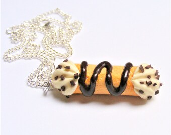 Food Jewelry Cannoli Necklace, Cannoli Pendant, Canolli Necklace, Miniature Food Jewellery, Food Necklace, Cannoli Jewelry Mini Food, kawaii