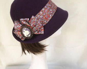 purple vintage hat, 1920s hat ,Cloche hat , cameo brooch