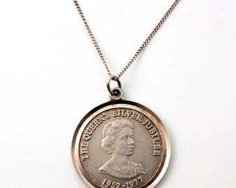 Go on, buy it now - Vintage Sterling Silver Queens Jubilee Pendant Necklace