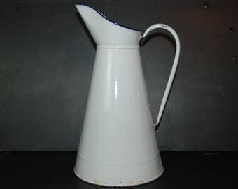 Vintage French enamelware water jug in blue and white enamel. Traditional French enamelware in good condition. French farmhouse.