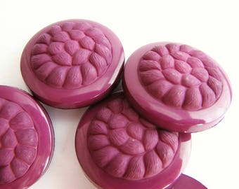Large purple buttons with shanks, 28 mm large buttons from 1980s, unused!