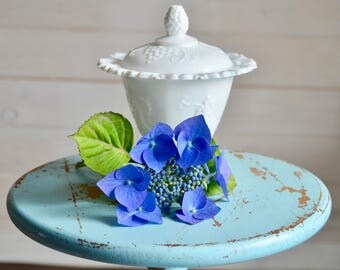 Vintage Milkglass Candy Dish/milkglass Centerpiece/Milkglass vase, Milkglass wedding decor, Farmhouse Milkglass