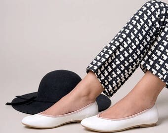 White ballet flats, White shoes, Bridal ballet flats, Wedding flats, Bridesmaid shoes, Bridesmaids flats, Wedding flat shoes