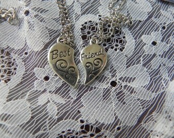 2 silver metal BEST FRIENDS necklace