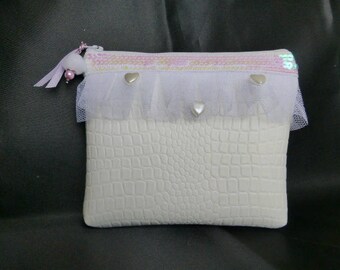 WHITE CLUTCH