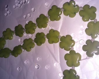 NATURAL JADE STONE FLOWER BEADS