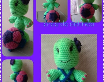 Tory cute turtle has removable shell