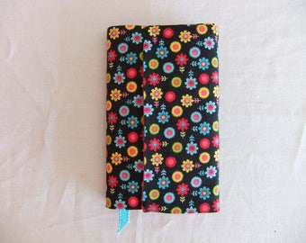 Protects-pocketbook fabric lined and empesé