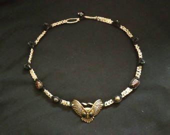 Beautifully detailed hemp necklace with owl pendant