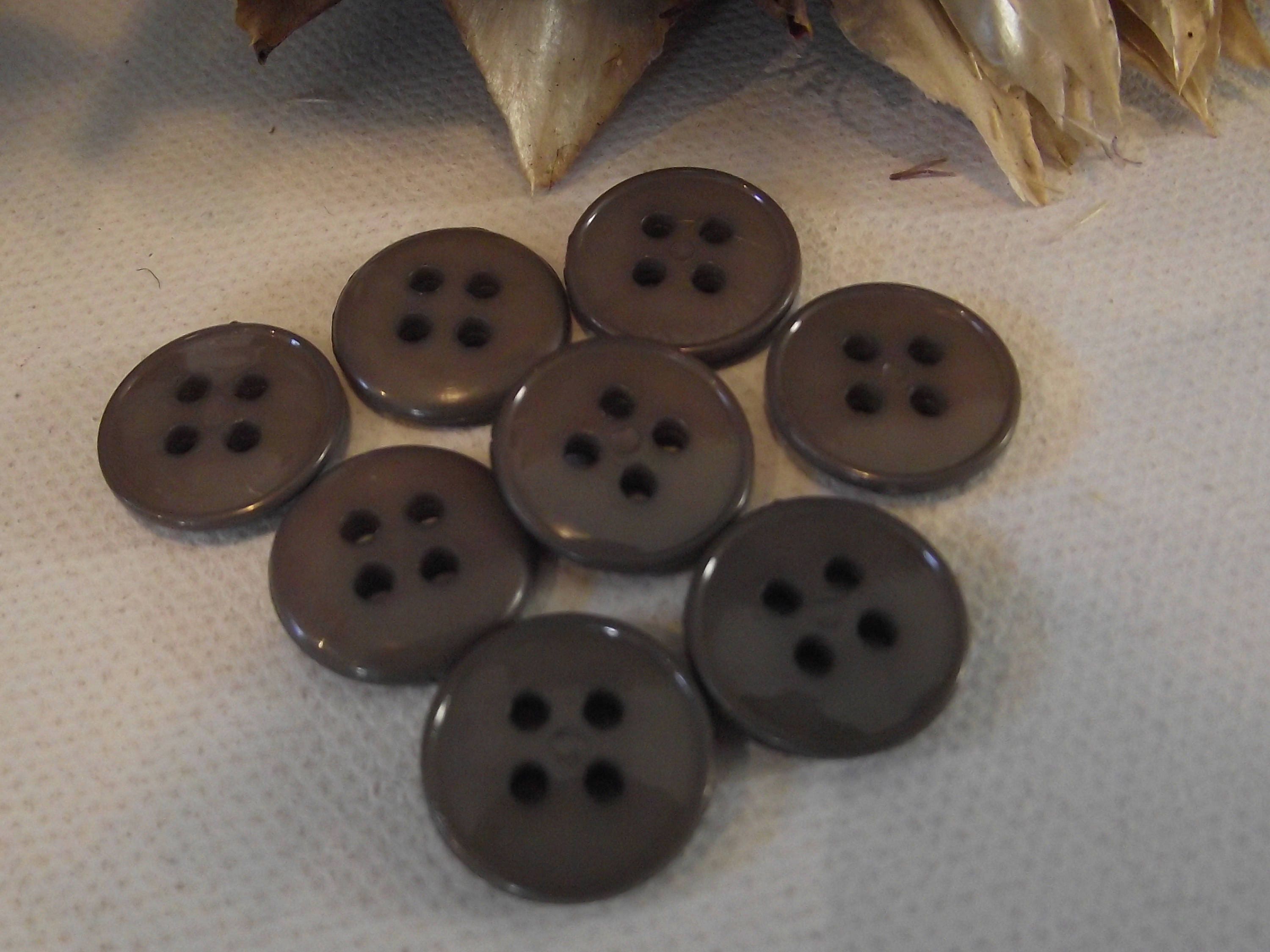 10 buttons Brown khaki 14 1/2 