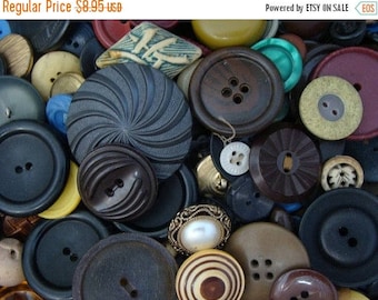 ONSALE 50 Vintage Button Lot
