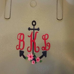 Buyer photo MsBusdriver, who reviewed this item with the Etsy app for Android.