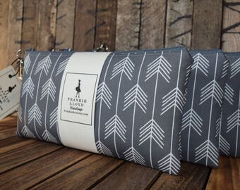 Grey Arrow Wristlet, Bridesmaids Clutch, Smart Phone Bag, Smart Phone Wristlets, Custom Made Wristlets, Bridesmaids Gifts, Phone Bags