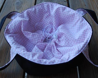 Cake carrier, pie carrier, round tart tote