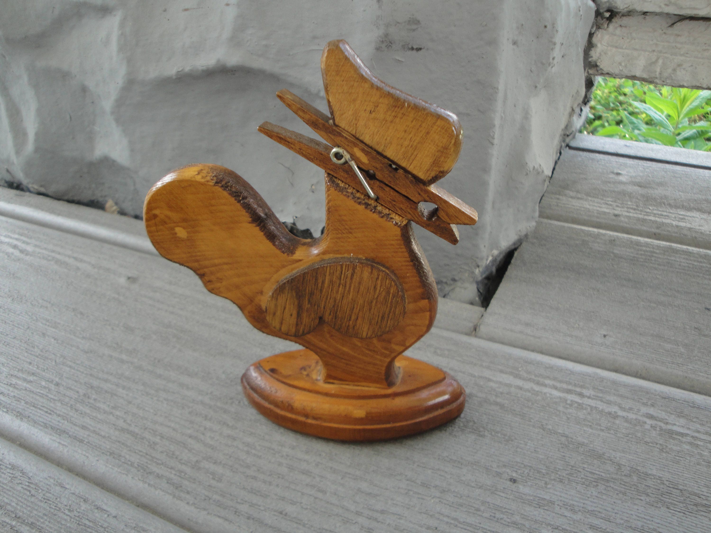 Note / Memo Holder Unusual Wood Rooster with Clothespin Beak