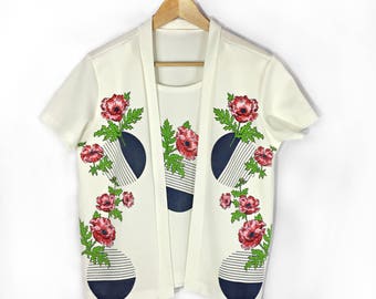 Vintage 1970s Graphic Tshirt Cardigan Top size Medium