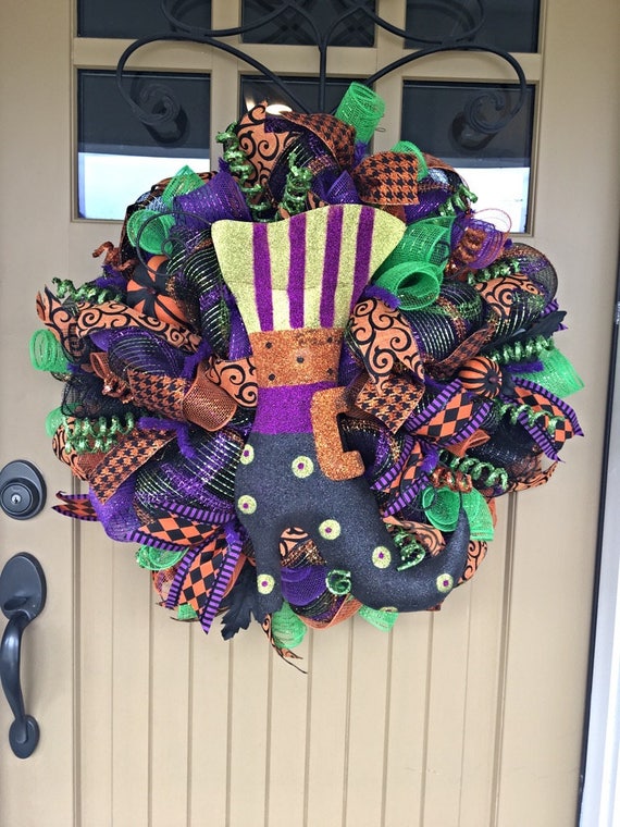 Witch's Boot Wreath