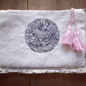 Buyer photo Clemence Laurendeau, who reviewed this item with the Etsy app for iPhone.