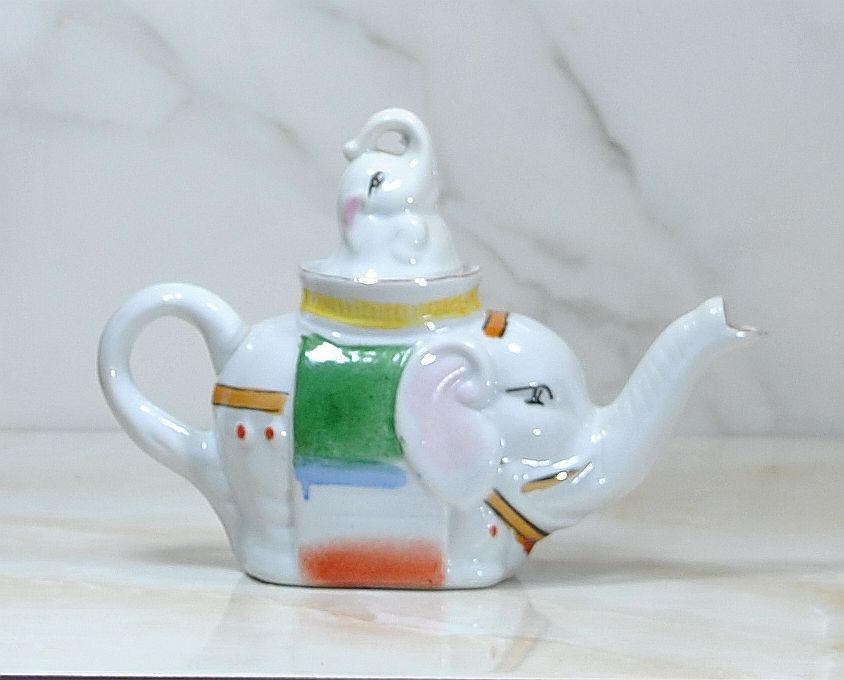 Vintage Ceramic Elephant Teapot With Baby Elephant Lid Hand