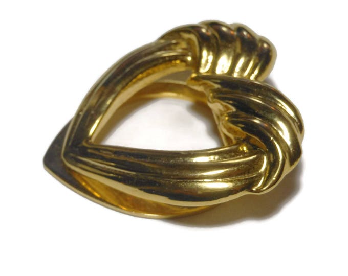 FREE SHIPPING Gold heart scarf clip ring, gold tone ridges, heart shaped scarf slide, sweater clip vintage