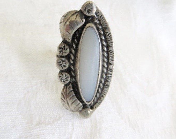 Navajo Moonstone Ring, Vintage Navajo, Milky Moonstone, Sterling Beadwork Edges, Native American Ring, Ring Size, 4