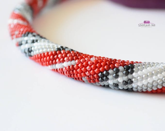 Red Scottish Tartan, beaded necklace, beaded rope necklace, crochet necklace, seed bead necklace, tartan jewelry, tartan necklace beadwork