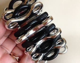 Bracelet - unusual black and silver plastic chunky beaded bracelet retro design