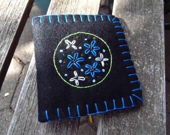 Blue Flowers Needlebook, Felt Needleholder, Flowers Needle Book, Embroidered Needle case