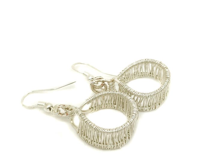 Wire wrapped earrings, Silver Wire Weave Dangle Earrings, wire weave earrings, silver wire earrings, wire wrap dangle, tribal earrings