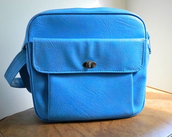 Beautiful Blue Vintage Samsonite Travel Bag // Samsonite Silhouette Carry On Bag // Retro 1960s Vintage Luggage