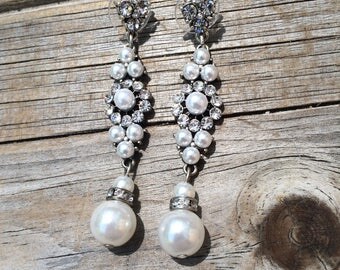 Vintage Metal Pearl Earrings, Christmas Earrings, Holiday Earrings, New Years Earrings, Wedding Earrings