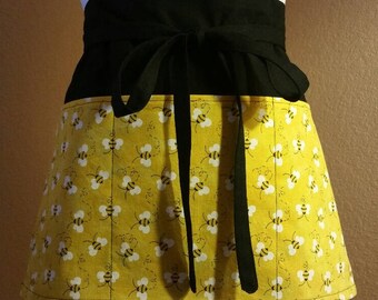 Server Apron, Vendor Apron, Craft Apron, Teacher Apron, Three Pocket Half Apron