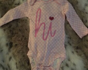 Free shipping!! Hi! Sweet baby girl long sleeve bodysuit, baby shower gift, baby birthday gift