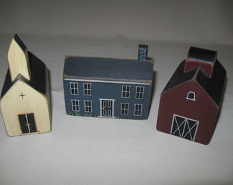 Tender Heart Treasures Wood Set Miniature Qty 3 Barn Church & House 1998