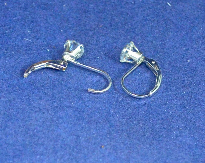 White Diamond Leverback Earrings, 5mm Round, Russian Simulate, Set in Sterling Silver E1076