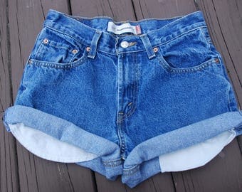 Denim LEVI'S cutoff shorts/ 28x28 Size 0